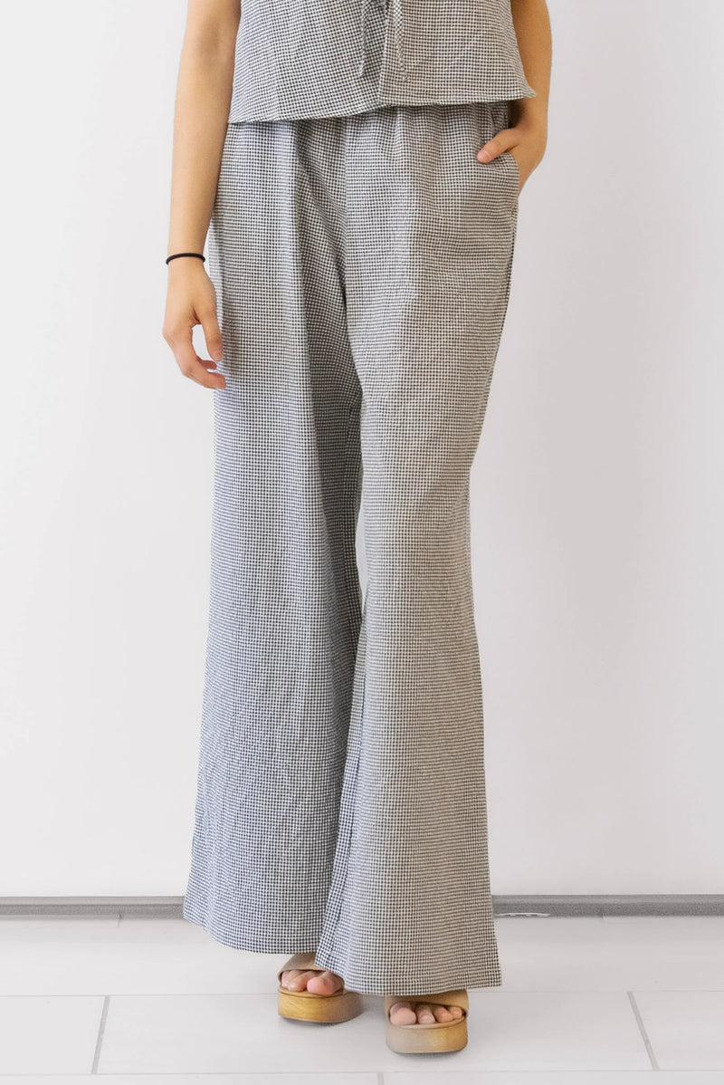 gingham seersucker pants | black