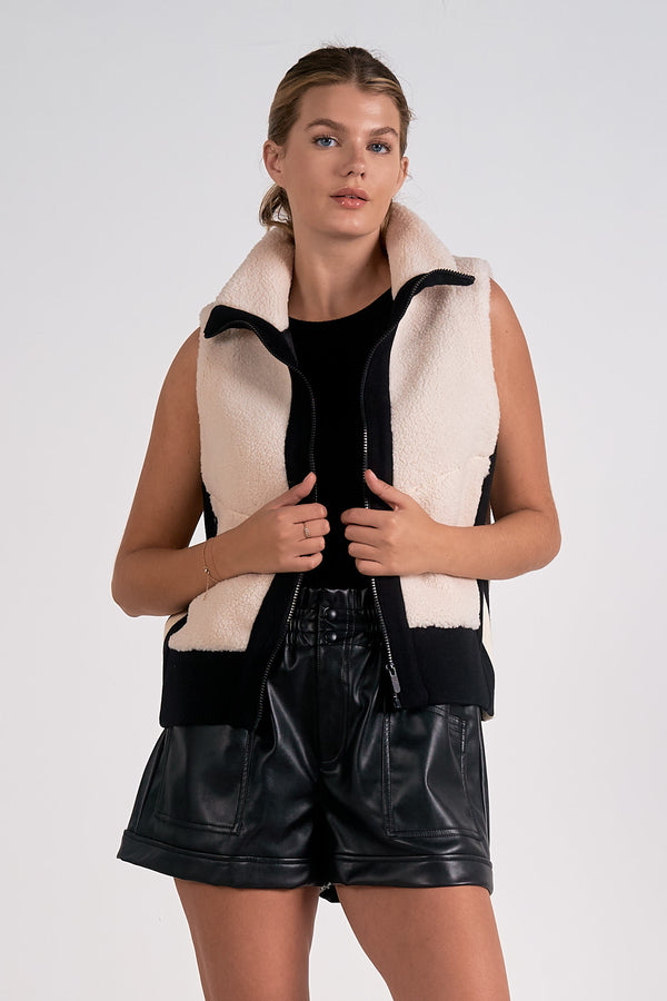 vancouver sherpa vest | off white