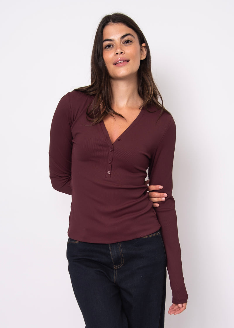 helane rib henley | prune