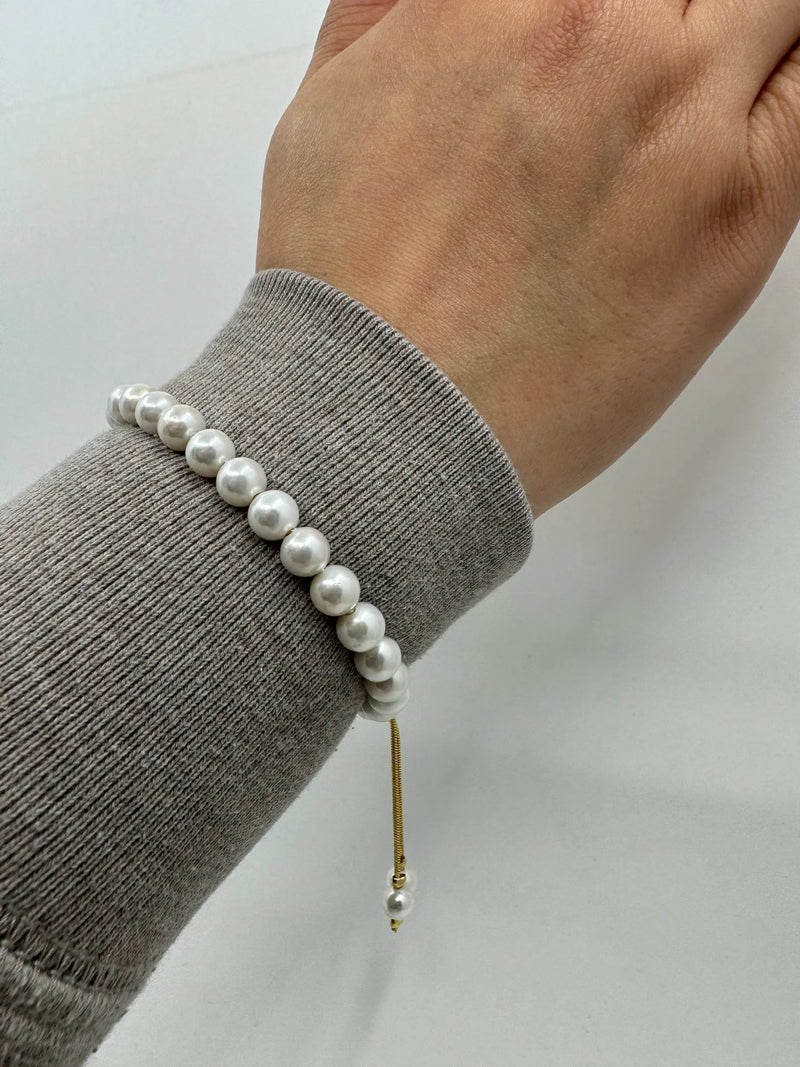 pearl pull chain bracelet