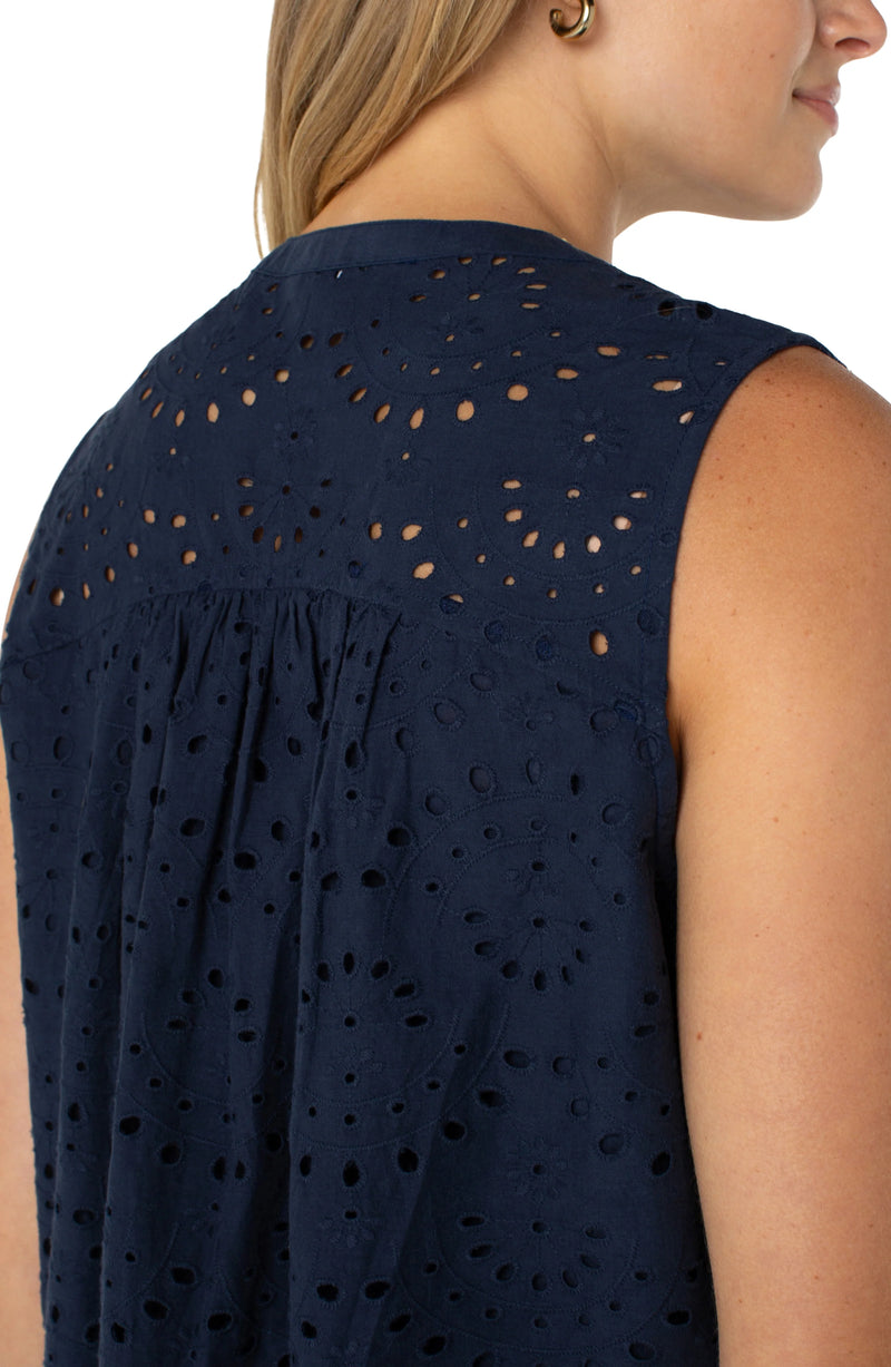 pintuck eyelet top | navy