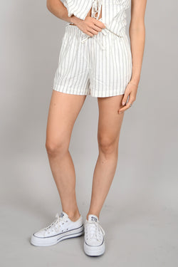 marla pinstripe short | cream