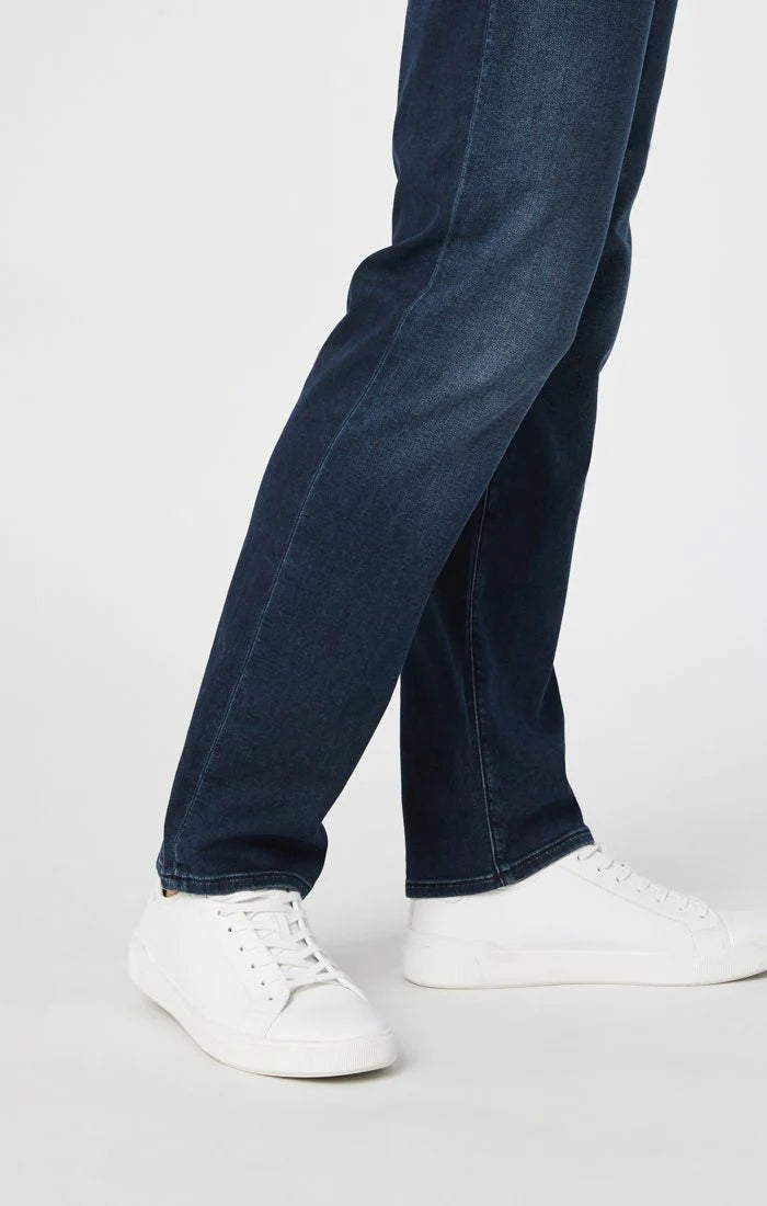 zach straight leg jeans