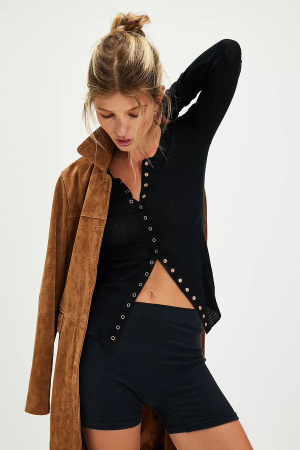 going places cardi | black