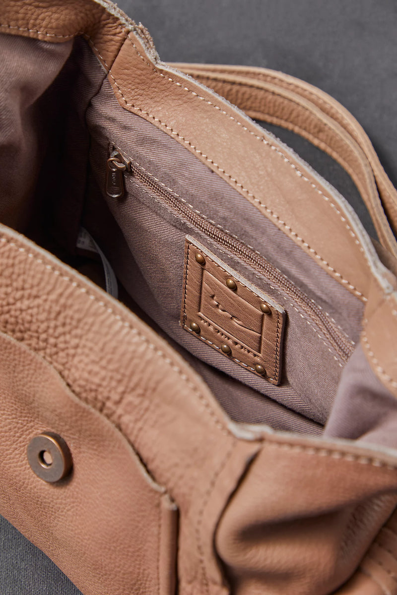 baby leigh tote bag | saddle