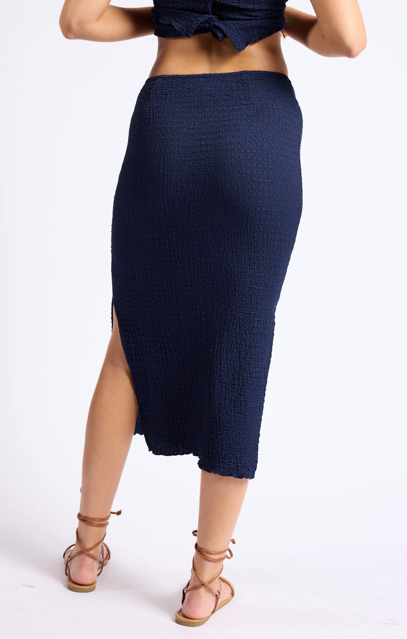 lost border popcorn midi skirt | navy